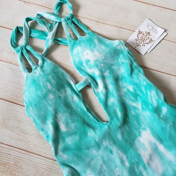 Becca Ribbed Tie Dye Plunging Neckline Cutout One-Piece Swimsuit Vibrant Small - Picture 6 of 13